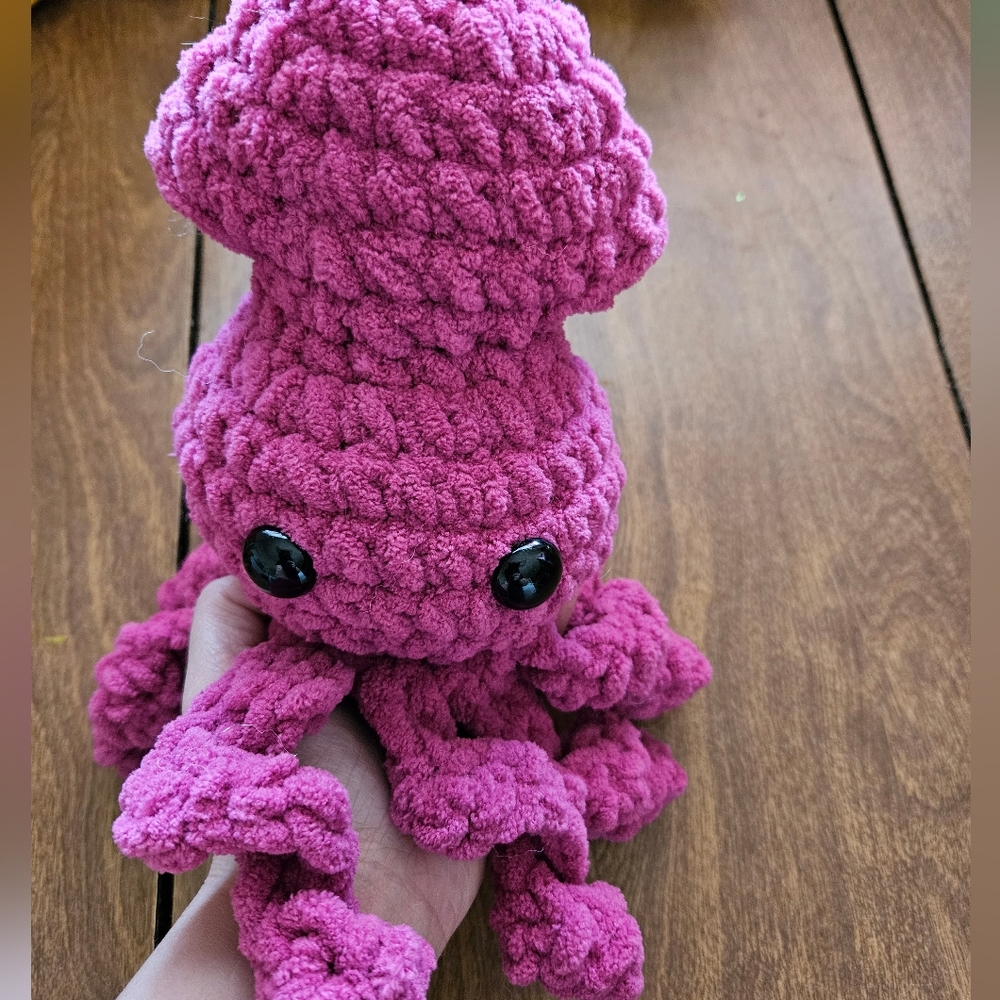 Crochet Pink Squid Amigurumi Doll - Picture 3 of 12
